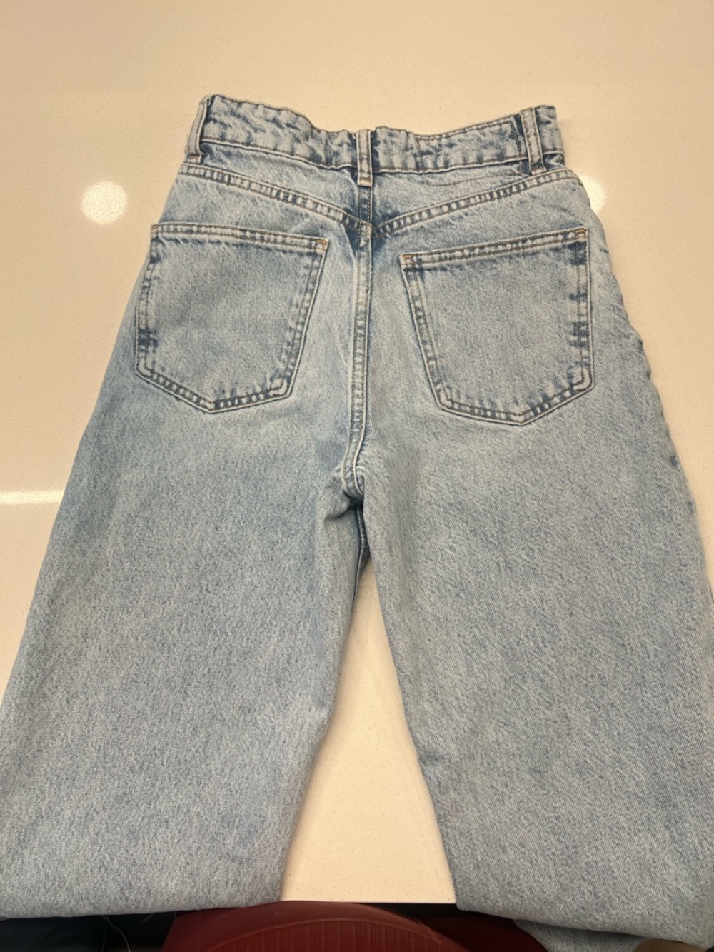 Light Blue raw hem Zara jeans - Picture 3 of 7